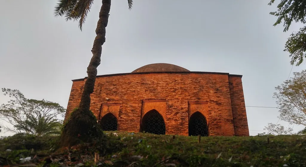 বরগুনার ঐতিহাসিক নিদর্শন বিবিচিনি শাহী মসজিদ